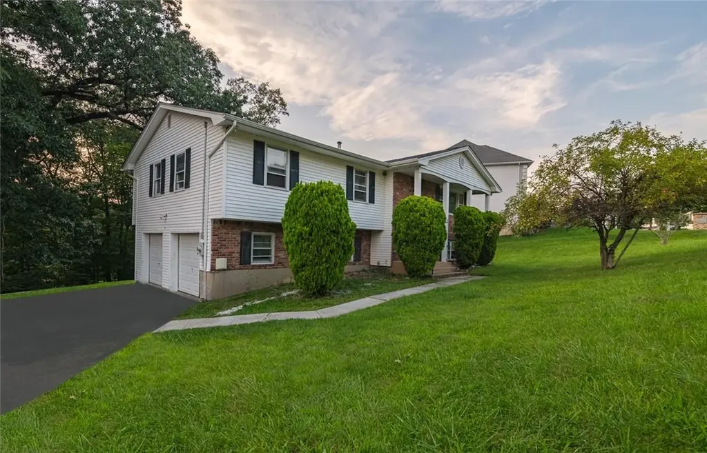 2 Riverglen Drive Thiells NY 10984