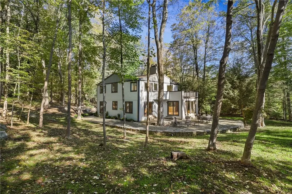 192 Westchester Avenue Pound Ridge NY 10576