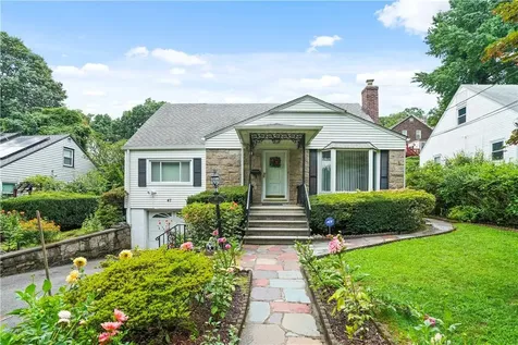 47 Travers Avenue Yonkers NY 10705