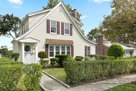 42 Albemarle Place Yonkers NY 10701