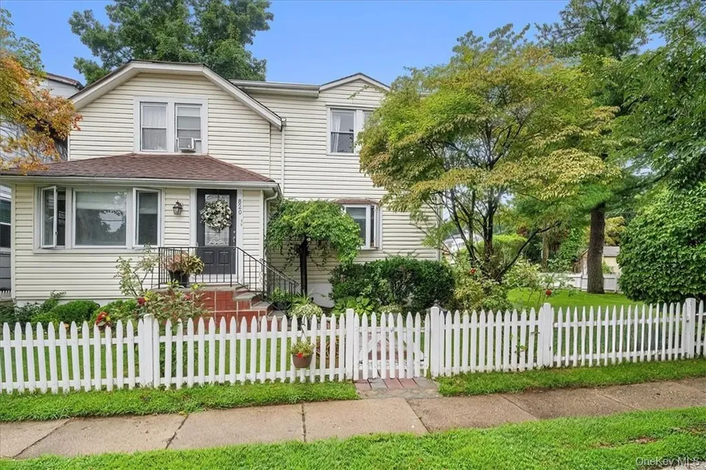 820 Howard Avenue Mamaroneck NY 10543