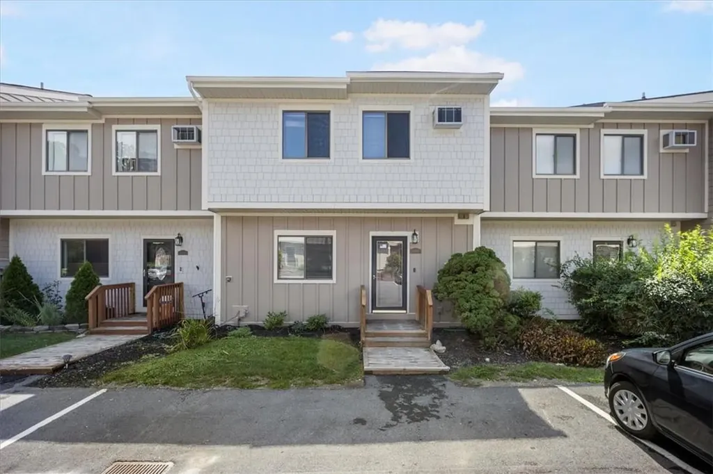 6504 Chelsea Cove N Hopewell Junction NY 12533