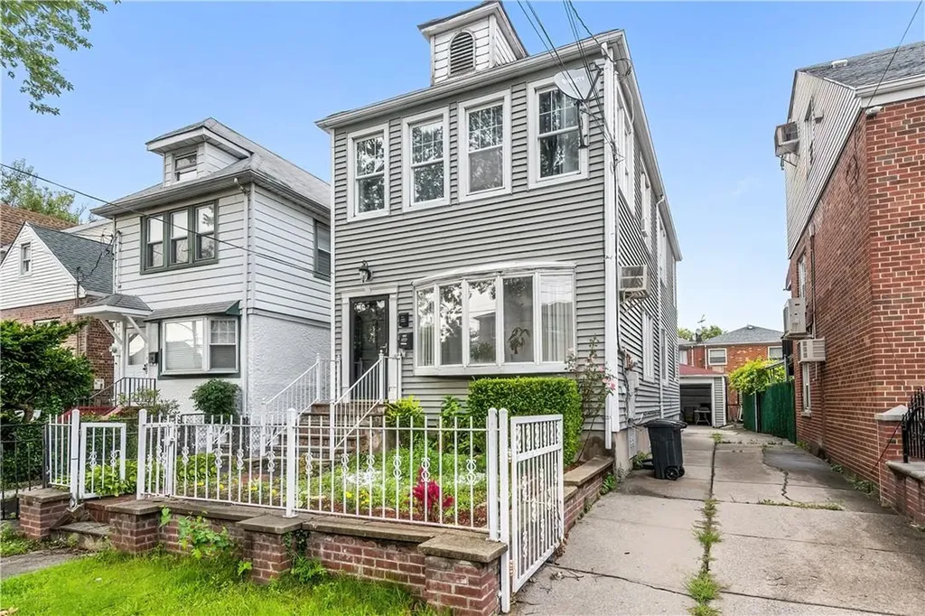 546 Edison Avenue Bronx NY 10465