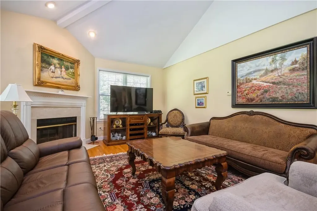 80 Pennebrook Lane Carmel NY 10512