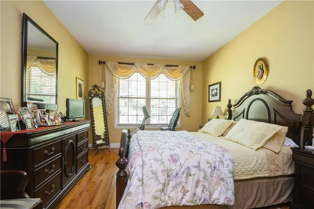 80 Pennebrook Lane Carmel NY 10512
