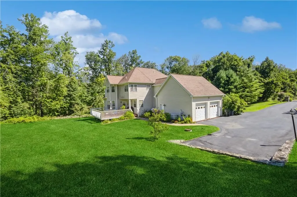 80 Pennebrook Lane Carmel NY 10512