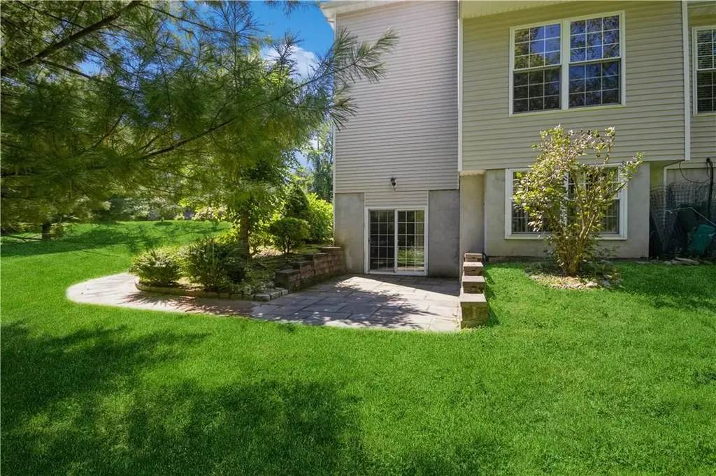 80 Pennebrook Lane Carmel NY 10512