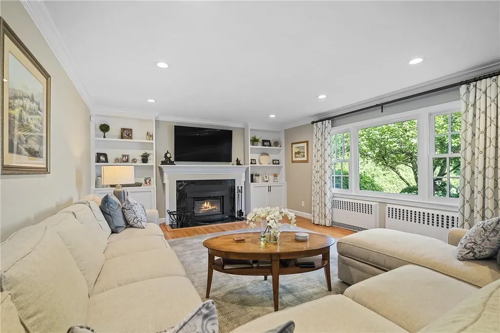 30 Colonial Road Bronxville NY 10708