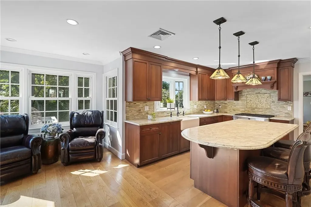 30 Colonial Road Bronxville NY 10708