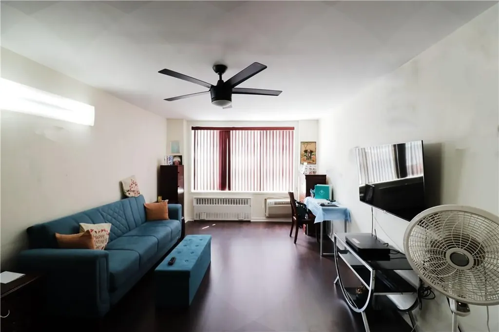 86-16 60th Avenue Elmhurst NY 11373