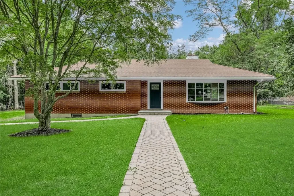 6 Smolley Drive Monsey NY 10952