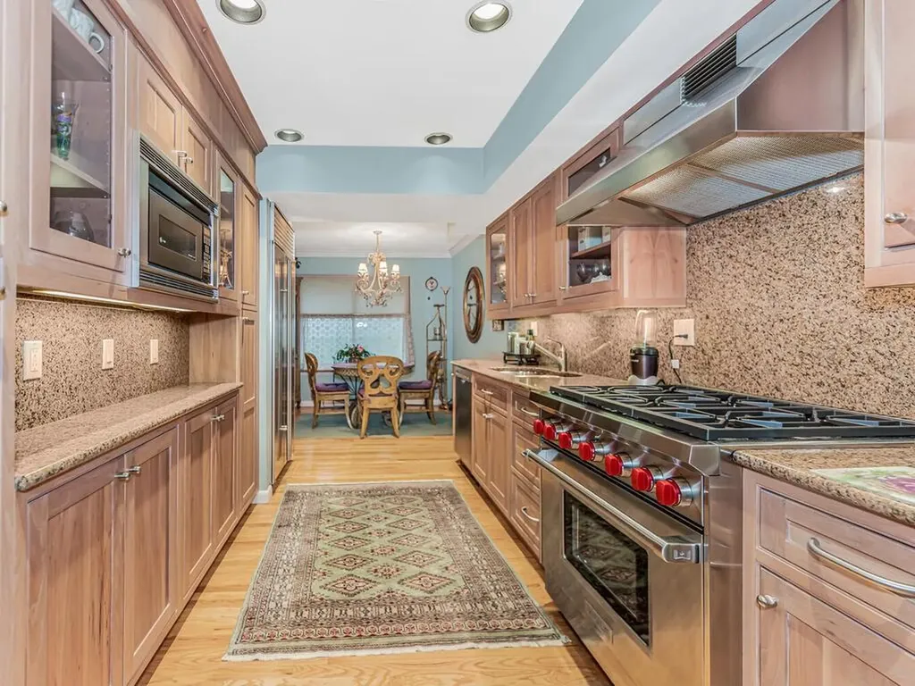200 California Road Bronxville NY 10708