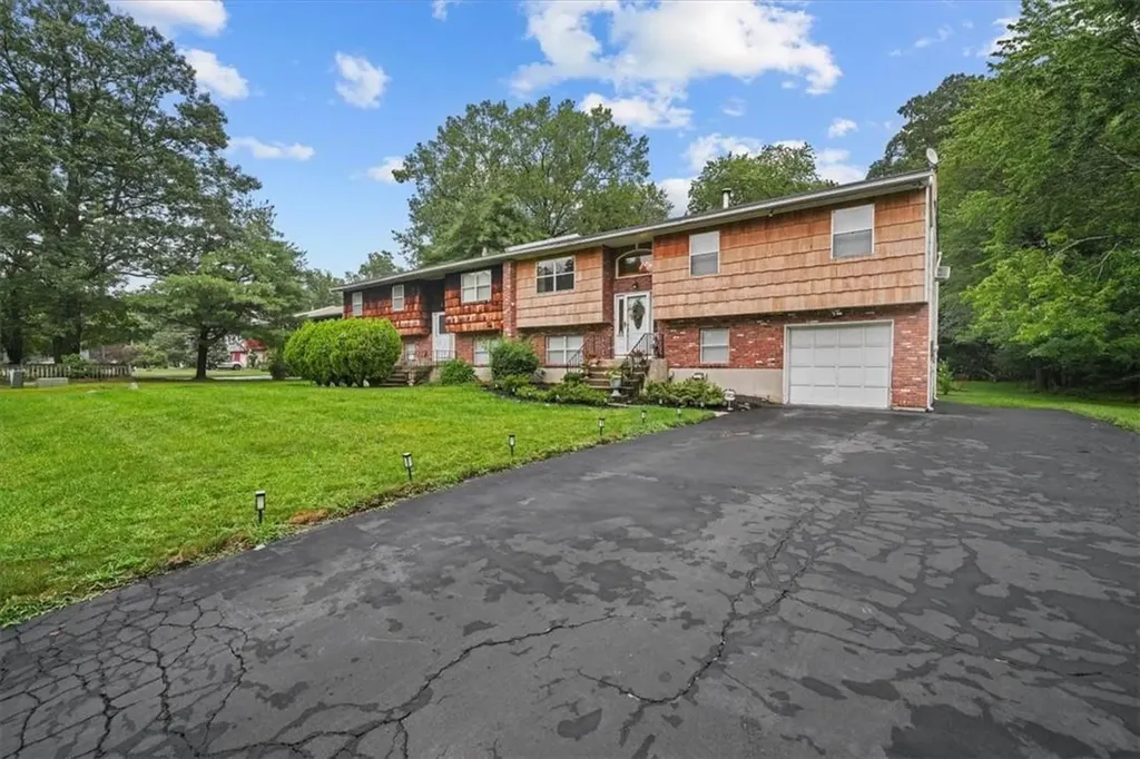 14 Michele Court Spring Valley NY 10977