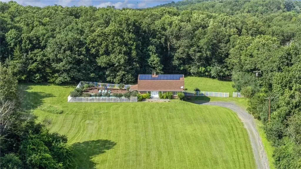 21 W Ridge Road Warwick NY 10990