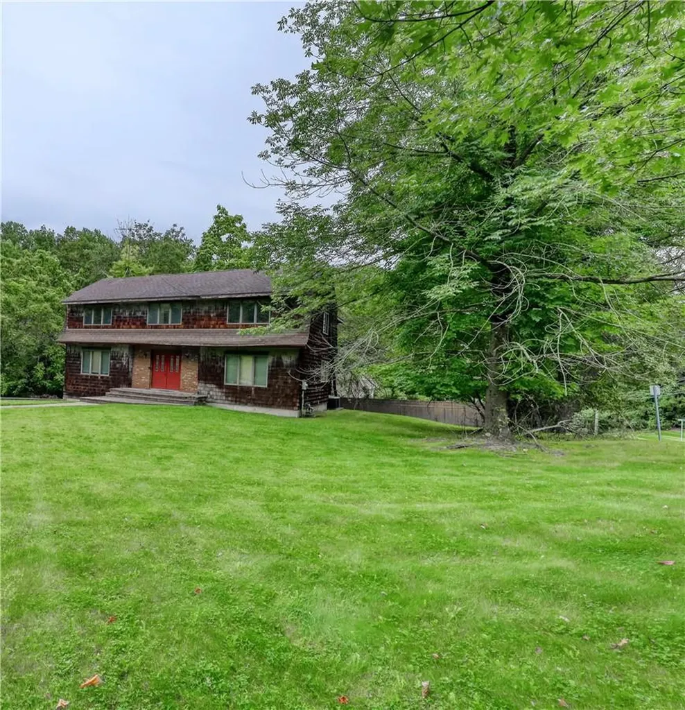 10 Ehrhardt Road Pearl River NY 10965