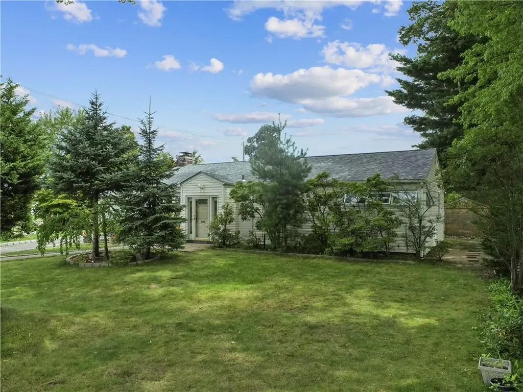 52 Bayne Place White Plains NY 10605