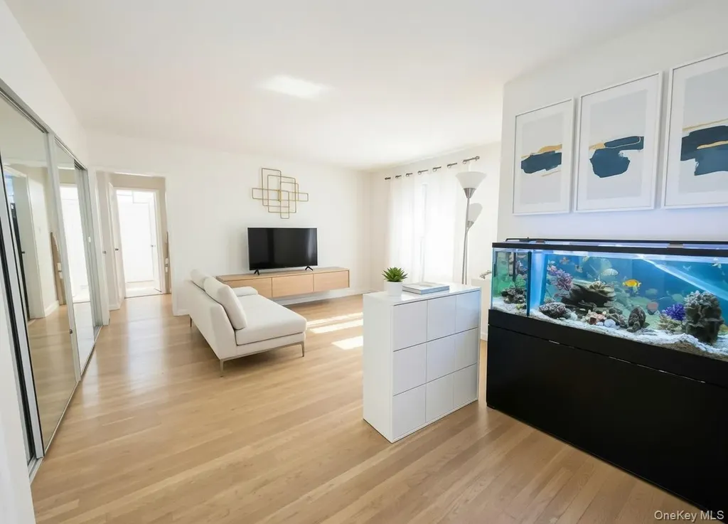 5621 Netherland Avenue Bronx NY 10471