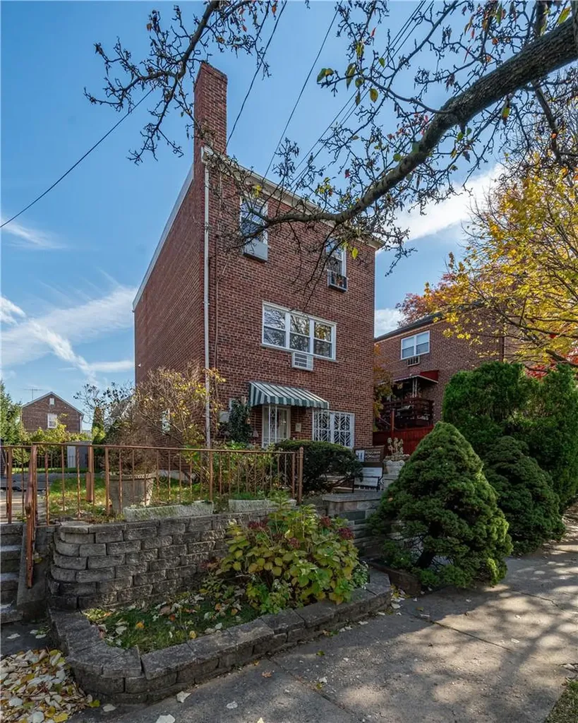 2208 Morgan Avenue Bronx NY 10469