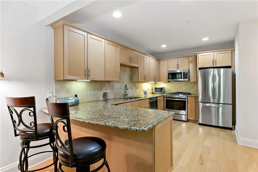 602 Trump Park Shrub Oak NY 10588
