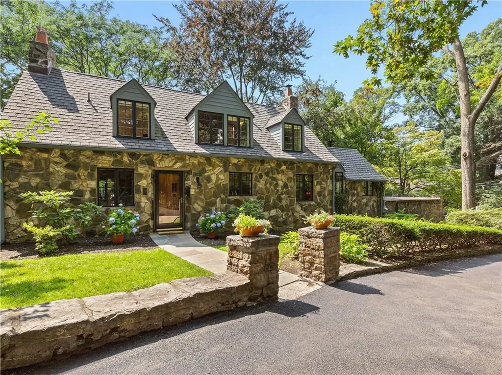 8 Garmany Place Yonkers NY 10710
