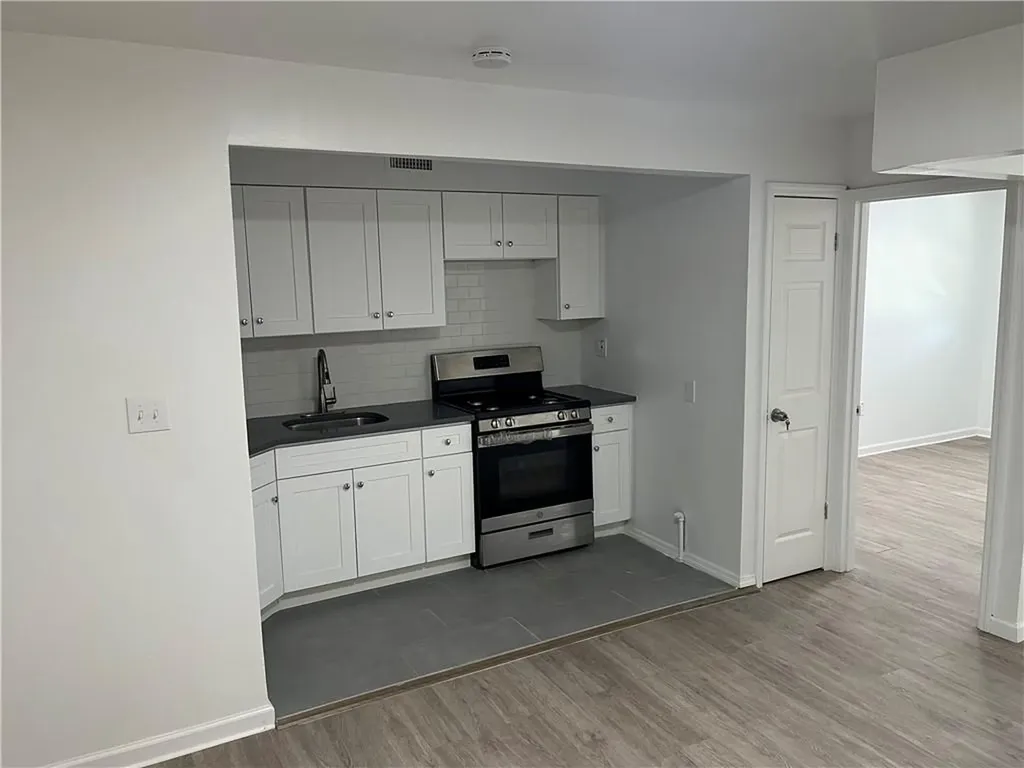 4007 Laconia Avenue Bronx NY 10466