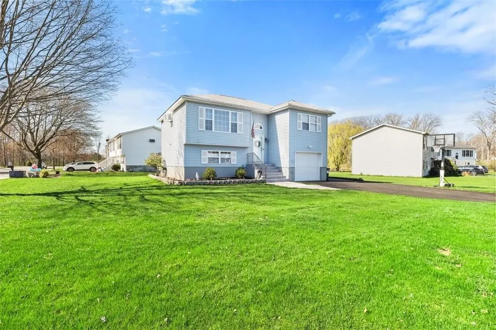 15 South Way Walden NY 12586