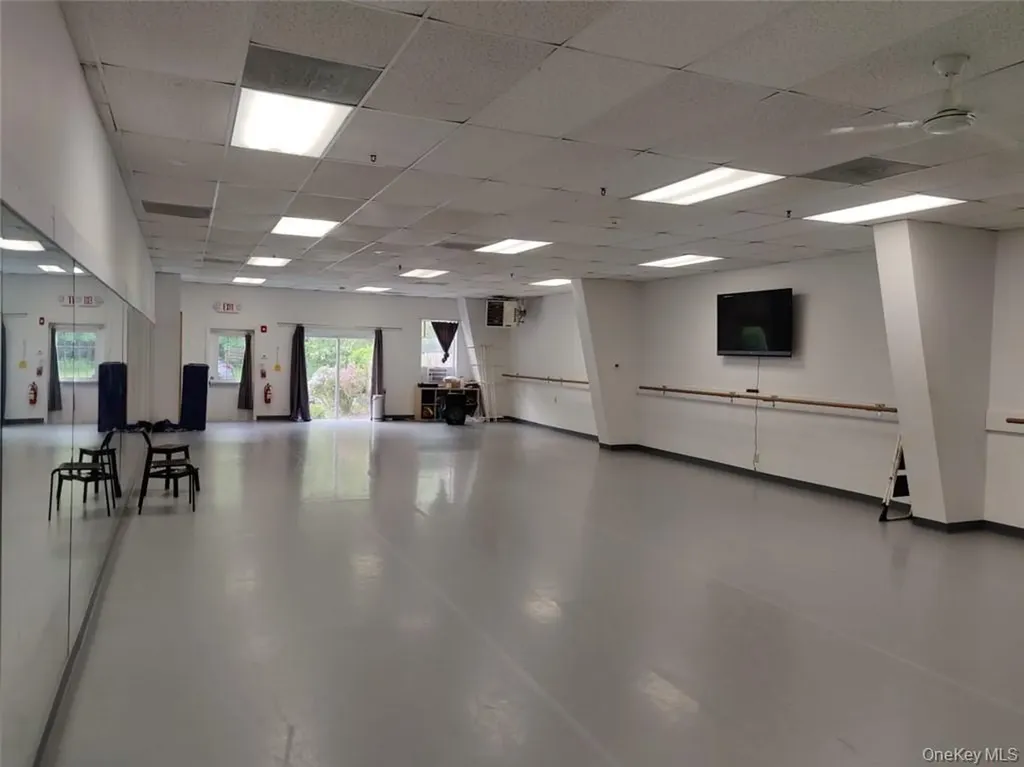 7578 N Broadway Red Hook NY 12571