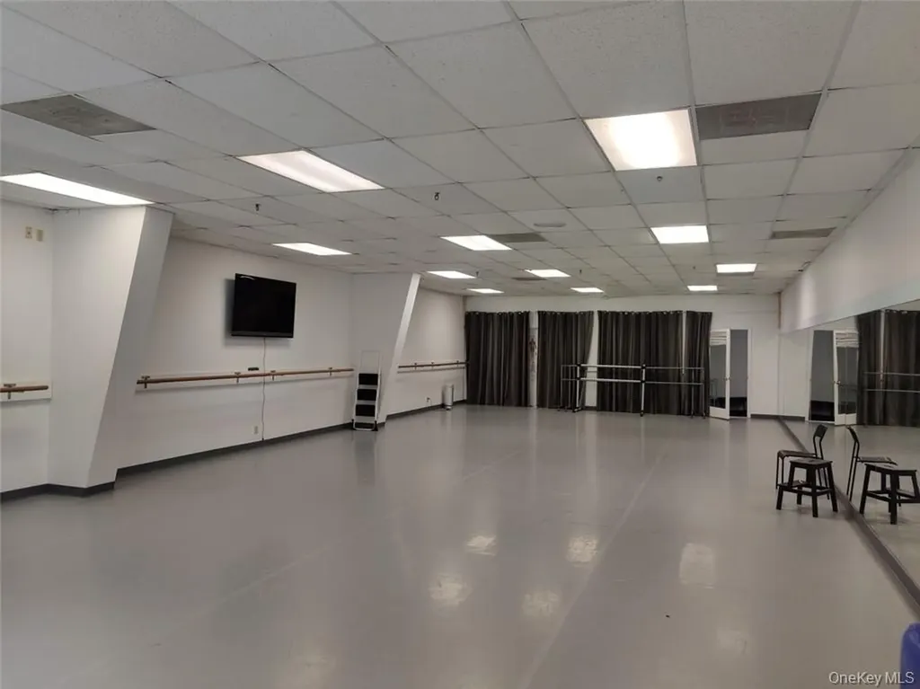 7578 N Broadway Red Hook NY 12571