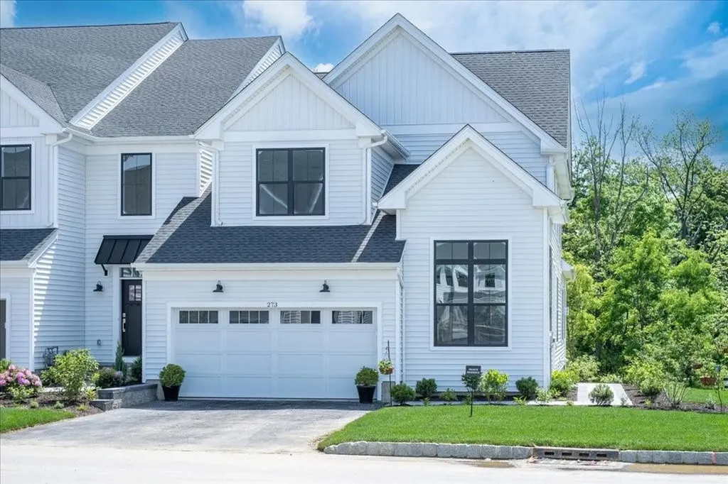 273 Esopus Way Fishkill NY 12590