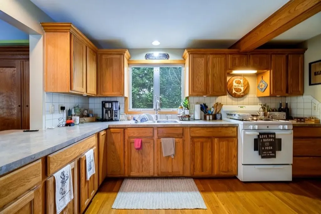 1725 Route 284 Slate Hill NY 10973