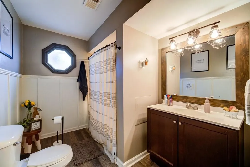 1725 Route 284 Slate Hill NY 10973