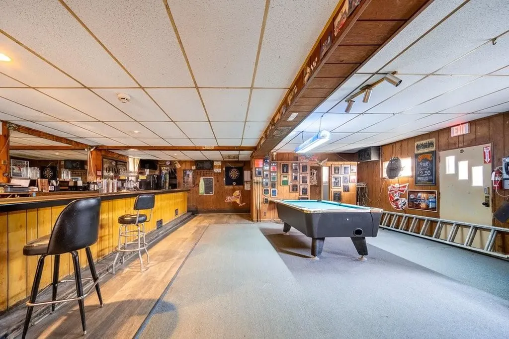 1725 Route 284 Slate Hill NY 10973