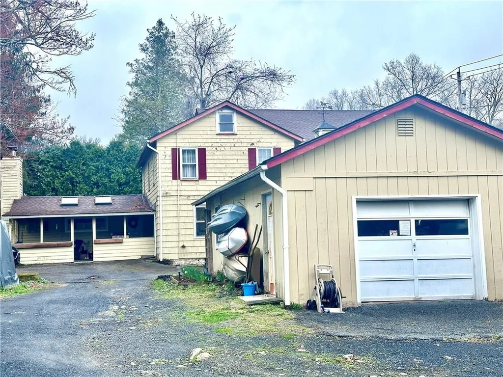 1725 Route 284 Slate Hill NY 10973