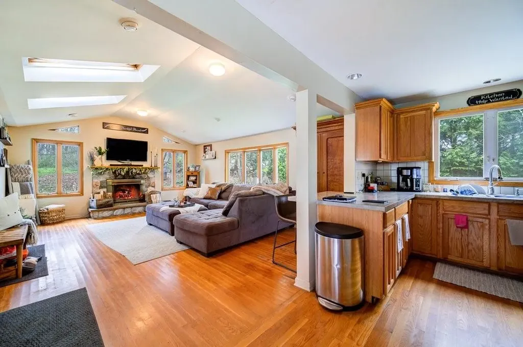 1725 Route 284 Slate Hill NY 10973