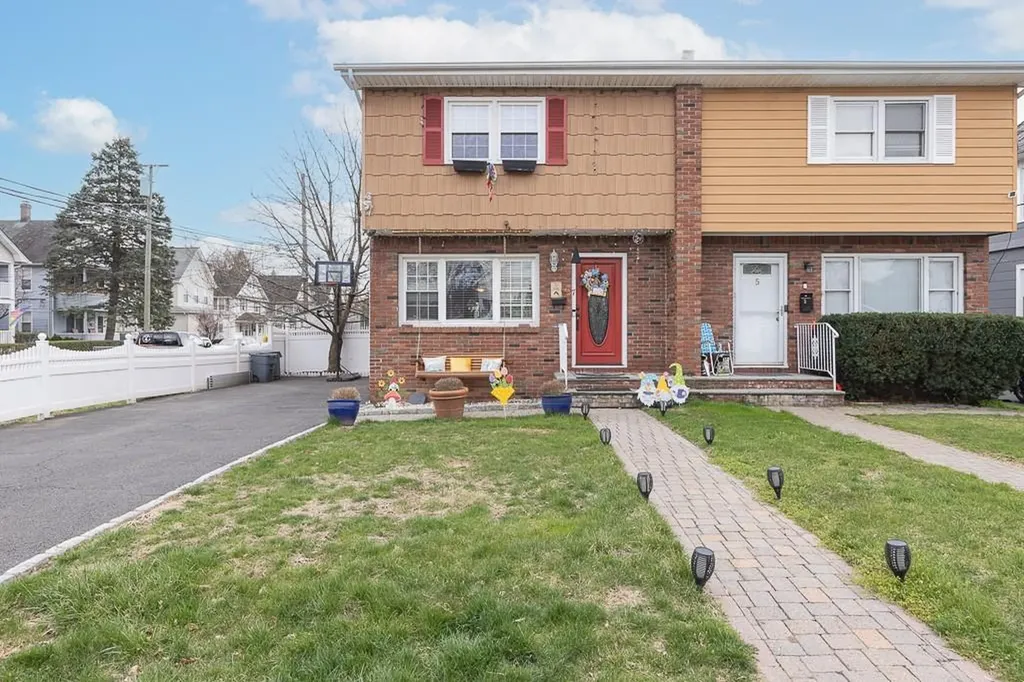 7 Boulevard Suffern NY 10901