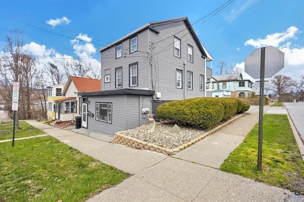 34 Hoffman Street Poughkeepsie NY 12601