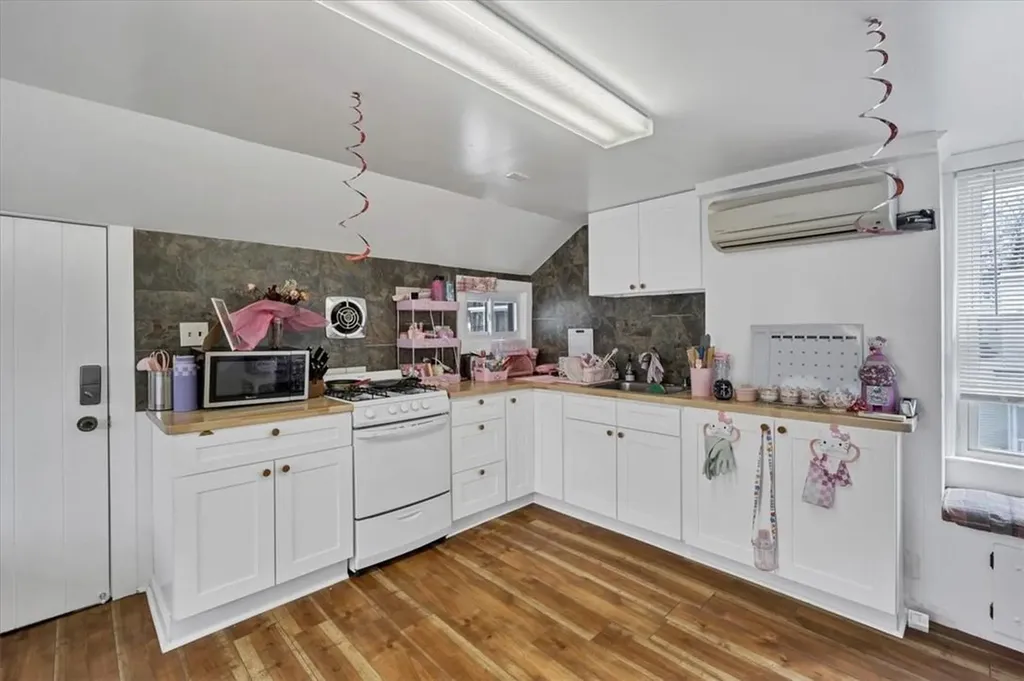 34 Hoffman Street Poughkeepsie NY 12601