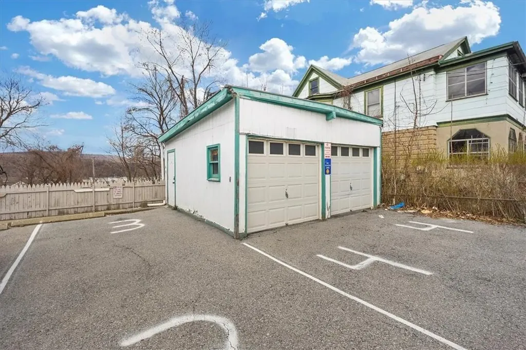 34 Hoffman Street Poughkeepsie NY 12601