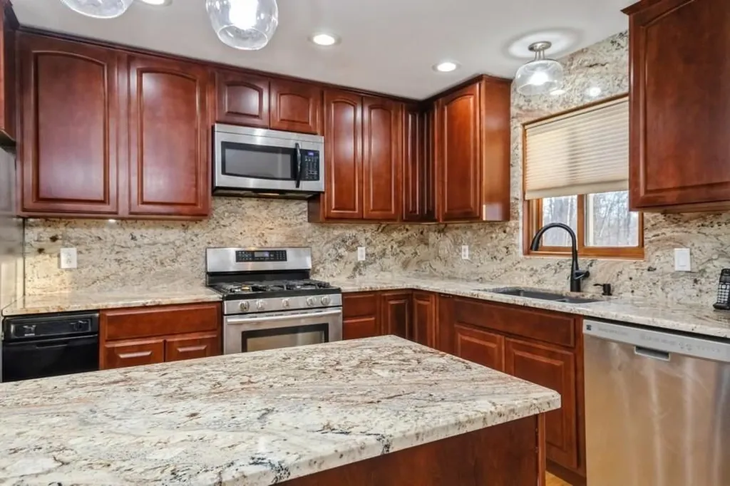 25 Longridge Trail Putnam Valley NY 10579