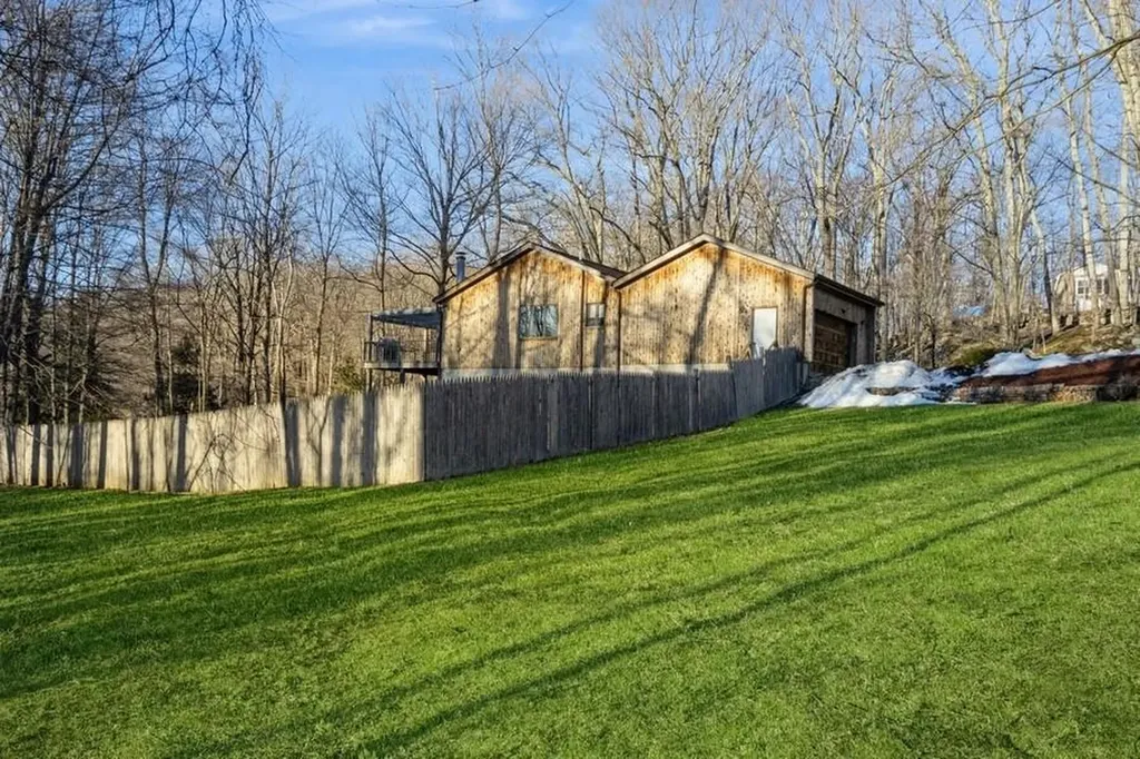 25 Longridge Trail Putnam Valley NY 10579