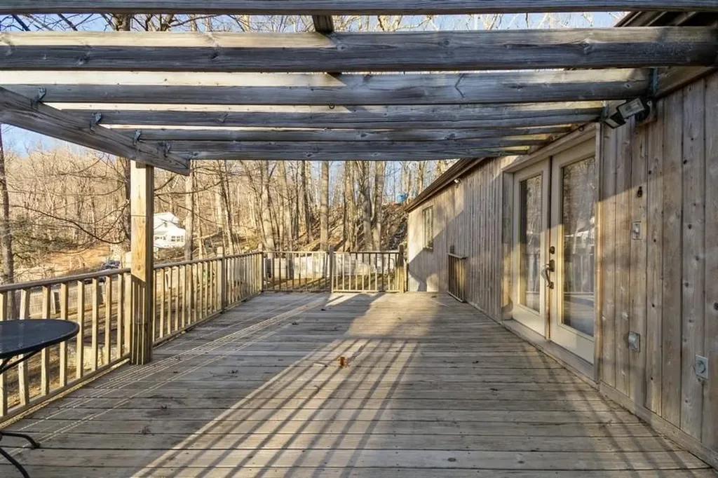 25 Longridge Trail Putnam Valley NY 10579