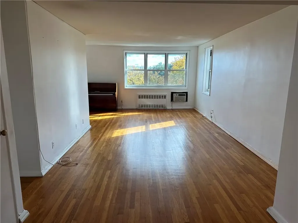 76 Dehaven Drive Yonkers NY 10703