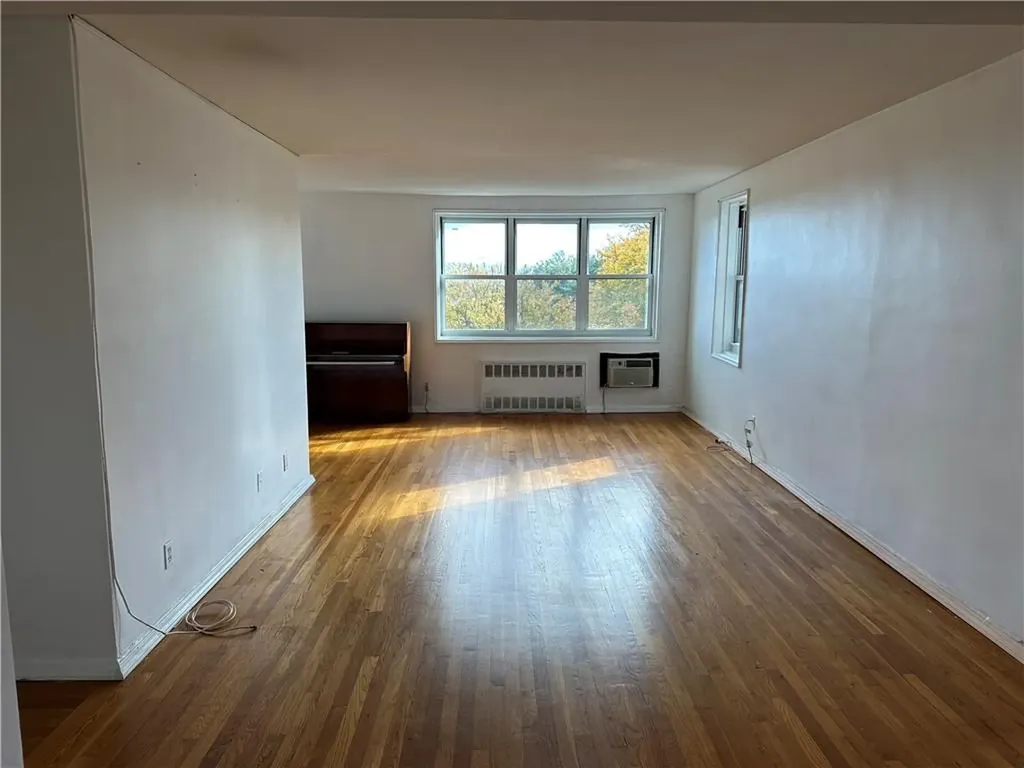76 Dehaven Drive Yonkers NY 10703