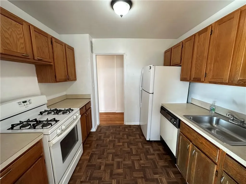76 Dehaven Drive Yonkers NY 10703