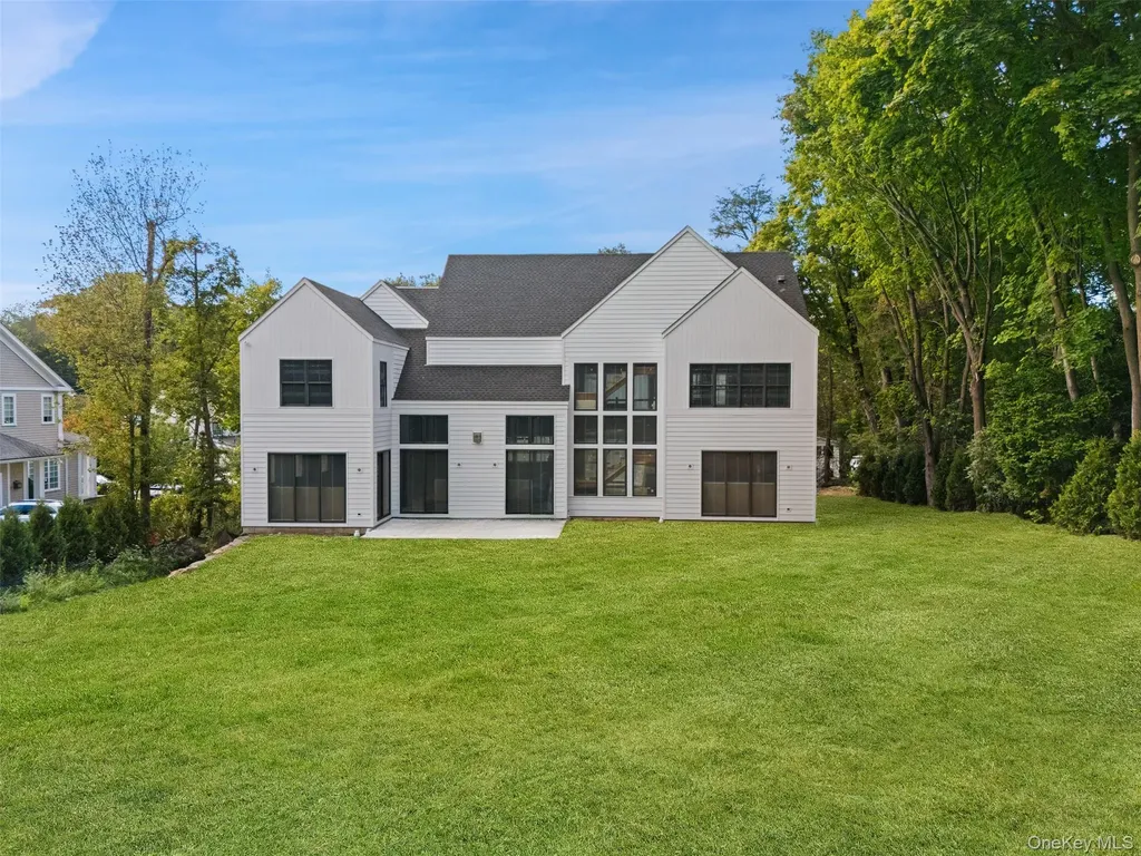 20 Cambridge Road Scarsdale NY 10583