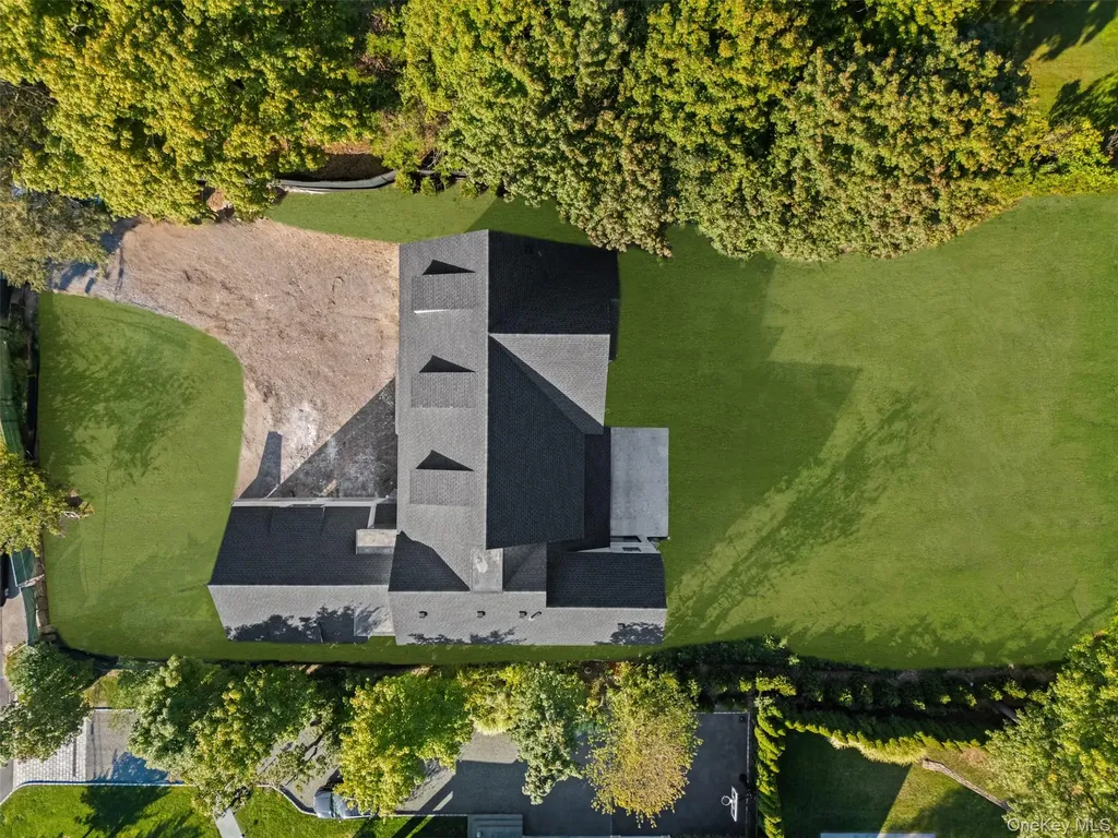 20 Cambridge Road Scarsdale NY 10583