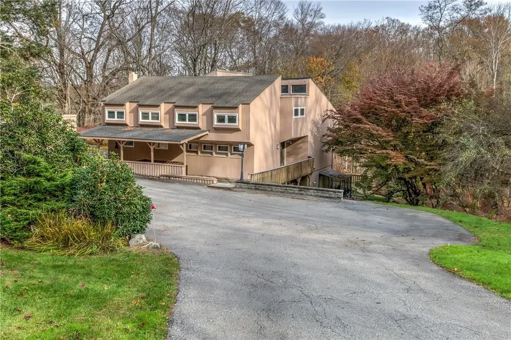 233 Increase Miller Road Katonah NY 10536