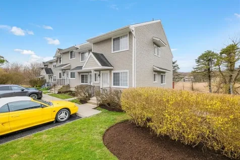 301 Covington Green Lane Patterson NY 12563