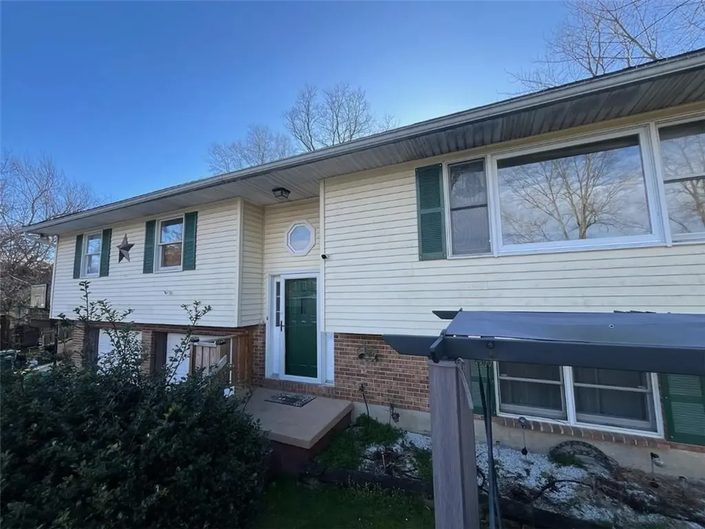 10 Susi Oval Modena NY 12548