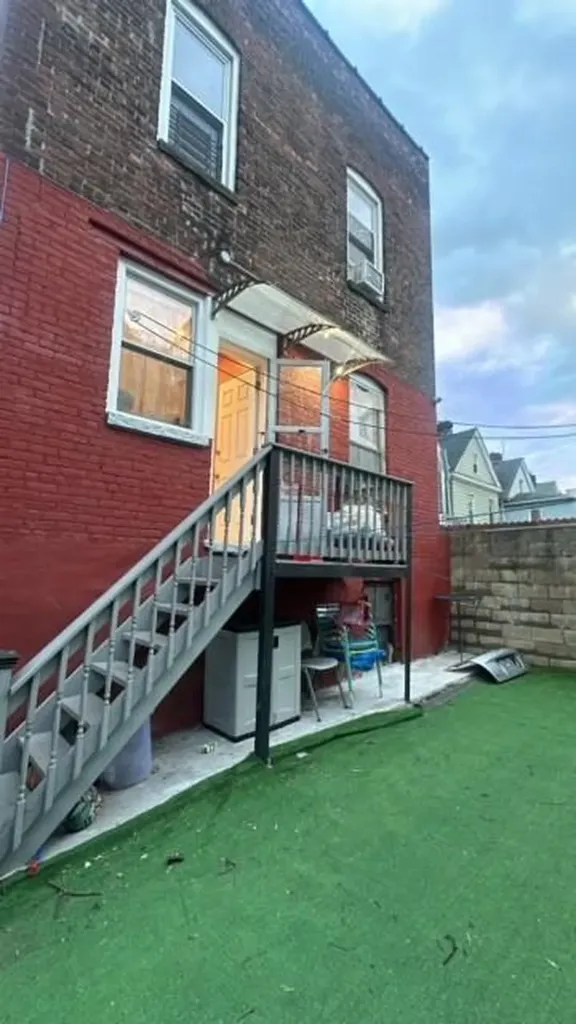 2671 Bainbridge Avenue Bronx NY 10458
